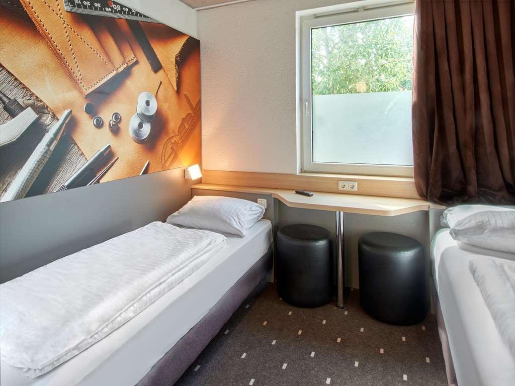 B&B Hotel Offenbach-Sd Room photo